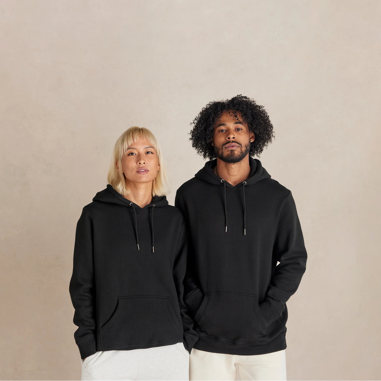 UNISEX HOODIE BLACK